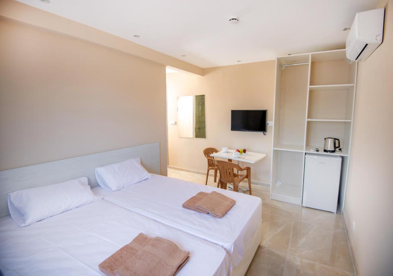Marisa Napa Suites Ayia Napa Ngoại thất bức ảnh